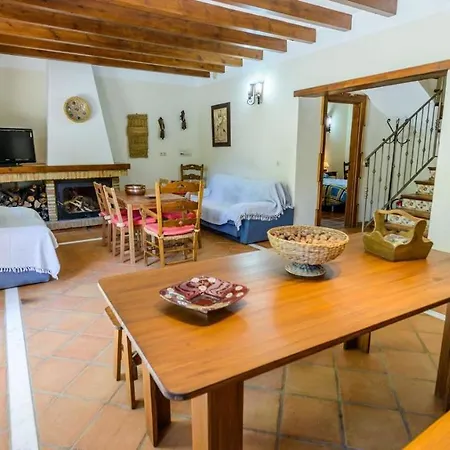 Willa Casa Linarejos By Ruralidays